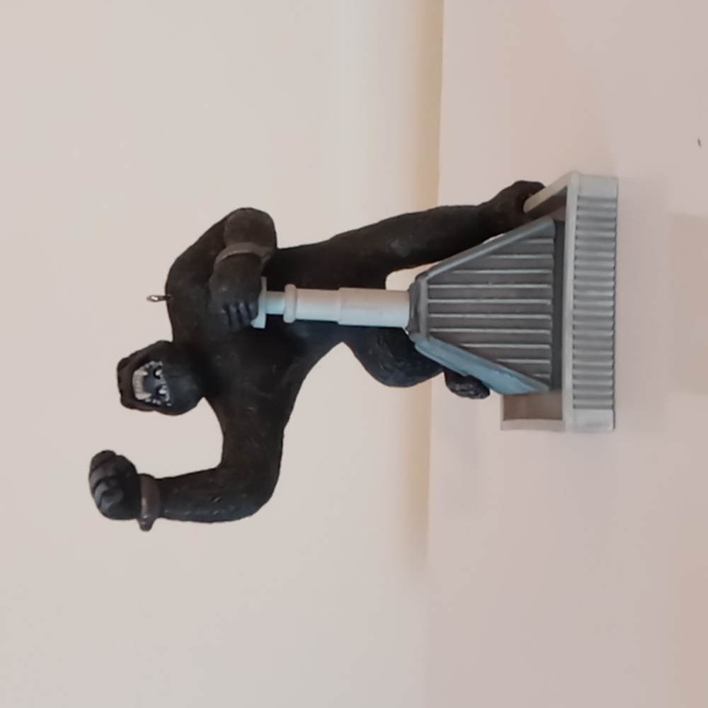 2010 King Kong Hallmark Ornament
